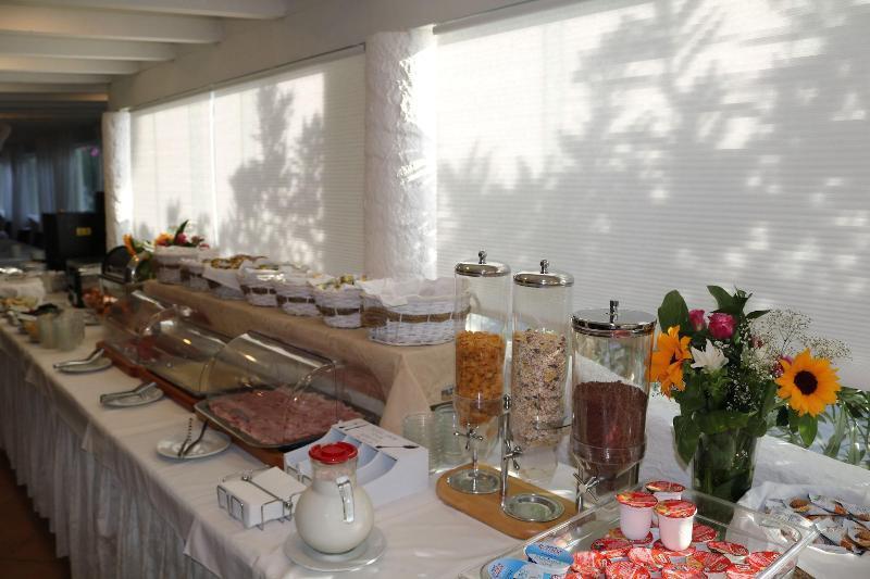 Hotel Gabbiano Beach Vieste Kültér fotó